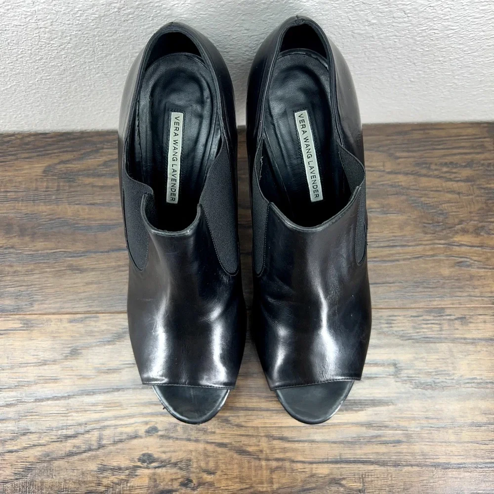 Vera Wang Lavender Womens Size 9.5M Black Leather Peep Toe Platform Booties Heel